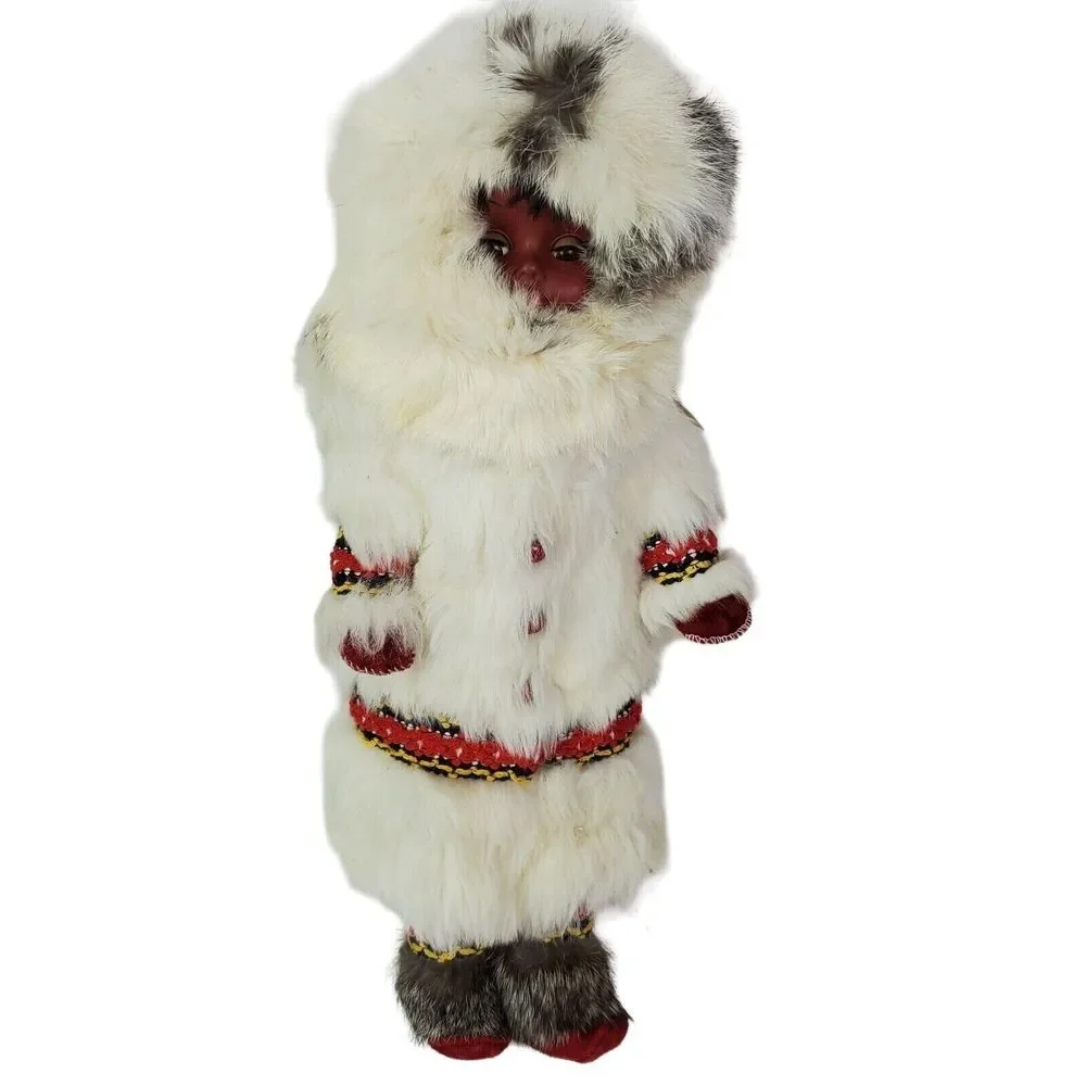 NWT‎ Disney Vintage Eskimo Indian Doll Authentic Fur Made in Canada